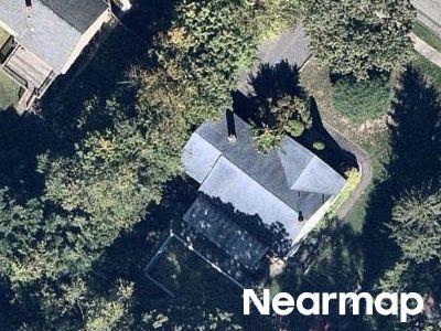 Carlson Ct, Closter, Preforeclosure Single-family Home