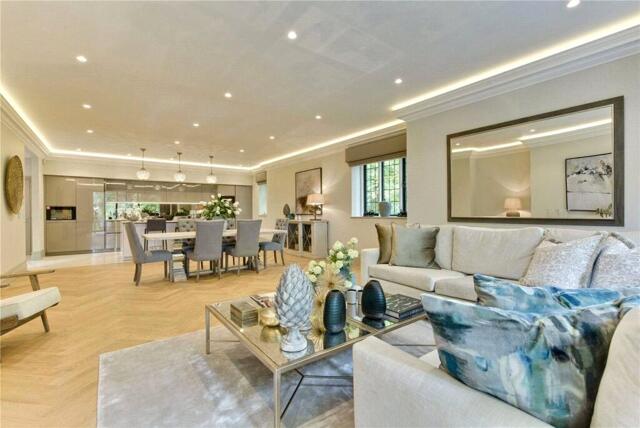 97 Portsmouth Road, Hitherbury House, Guildford, 2 Bedroom Apartment