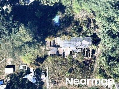 W High St, East Hampton, Preforeclosure Single-family Home