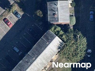 Savin Park, West Haven, Preforeclosure Condo In