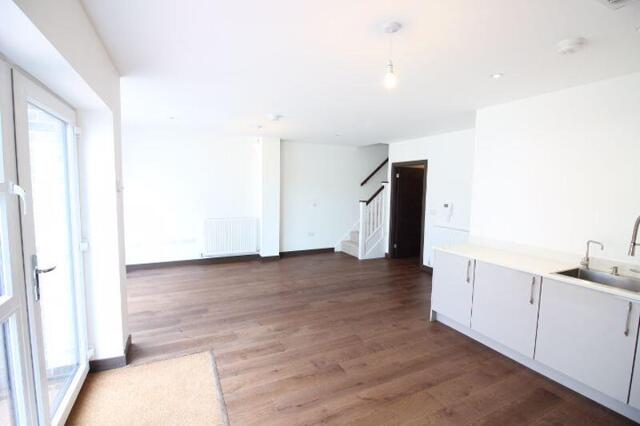 Duplex Apartment, East Station Road, 2 Bedroom Duplex