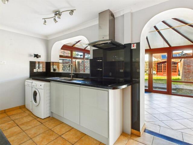 Great Oakley, Hamford Drive, Harwich, 3 Bedroom Detached