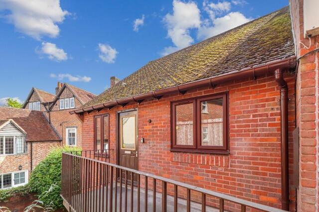 Town Bridge Court, Chesham, 2 Bedroom Apartment