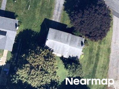 Meadowview Dr, Torrington, Preforeclosure Single-family Home