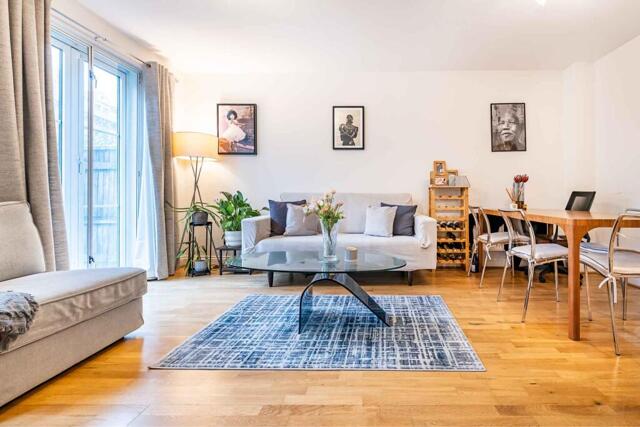 Palgrave Gardens, London, 1 Bedroom Flat Palgrave Gardens, London, 1 Bedroom Flat