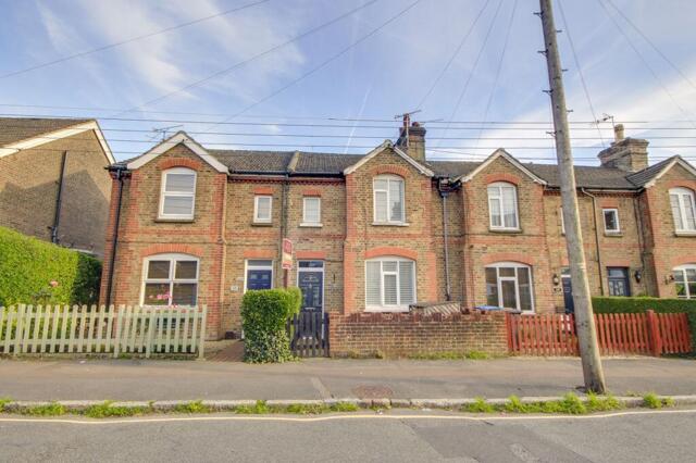 Triangle Road, Haywards Heath, 2 Bedroom Terraced