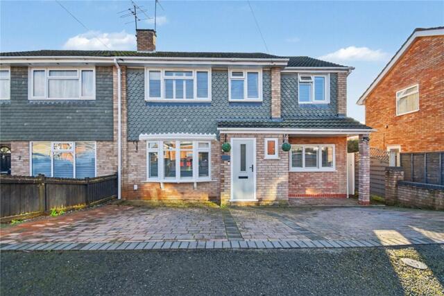 Courtland Close, Worcester, 4 Bedroom Semi-detached