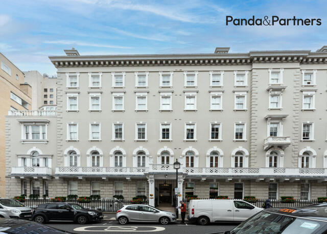 Lowndes Court, London, 3 Bedroom Penthouse