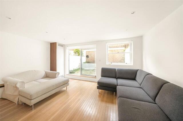Chalcot Road, Primrose Hill, 1 Bedroom Flat