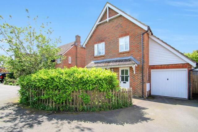William Judge Close, Tenterden, 3 Bedroom Detached