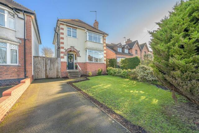 Rochdale, Ham Lane, 3 Bedroom Detached Rochdale, Ham Lane, 3 Bedroom Detached