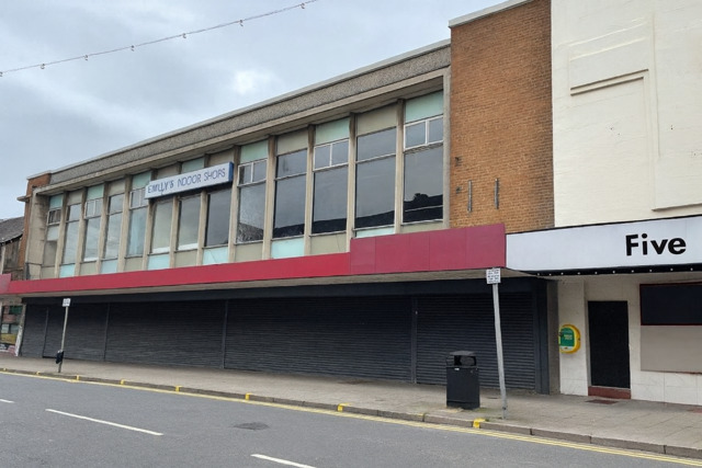 High Street, Blackwood, High Street Retail