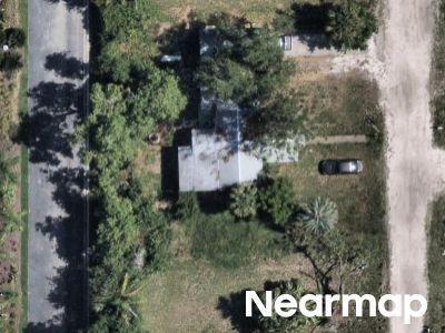 S Florence Ave, Sarasota, Preforeclosure Property In