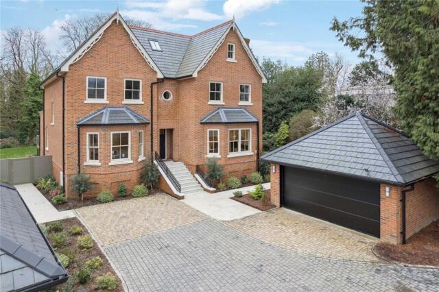 Hedsor Road, The Old Nursery, Bourne End, 5 Bedroom Detached