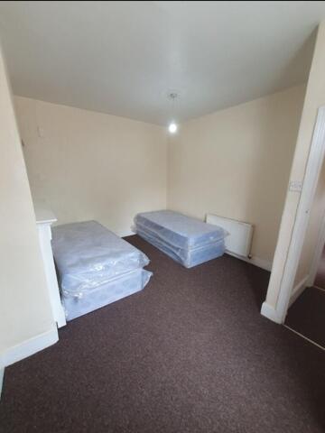 Park View Road, London, 2 Bedroom Ground Park View Road, London, 2 Bedroom Ground