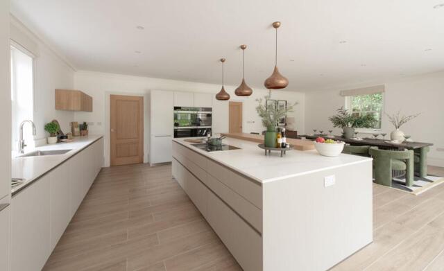 Old Hillside Road, Winchester, 5 Bedroom Detached