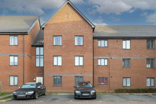 Kirkistown Close, Rugby, 2 Bedroom Apartment