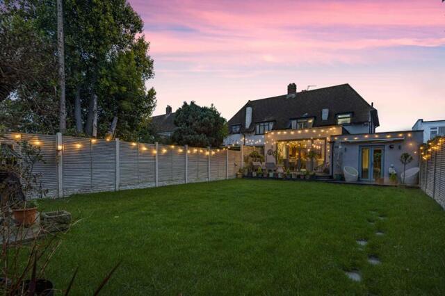 Eltham Palace Road, Eltham, 4 Bedroom Semi-detached