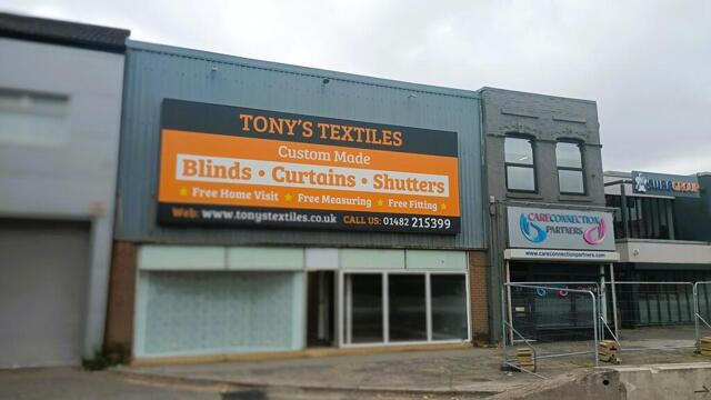 - Hessle Road, Hull, Shop To Lease