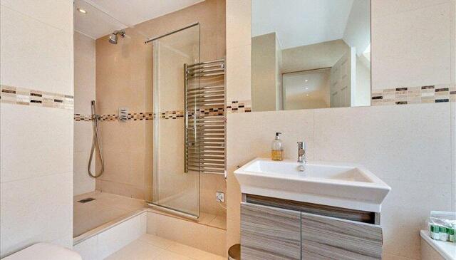 Grosvenor Hill, London, 1 Bedroom Flat