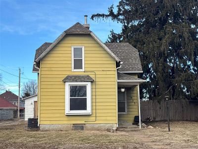 W Nevada St, Marshalltown, Foreclosure Single-family Home