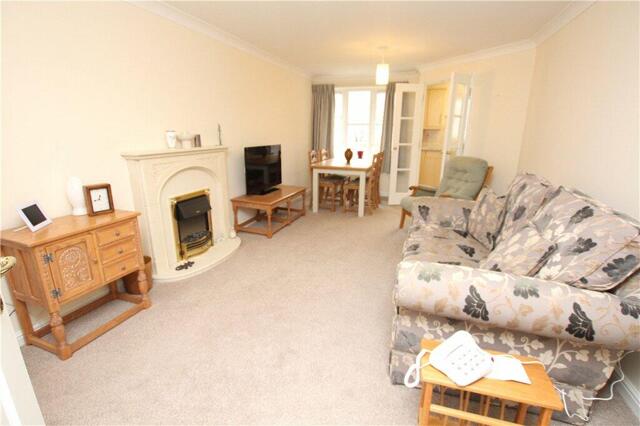 Buckingham Road, Brackley, 2 Bedroom Apartment
