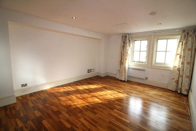 Top Floor Apartment At Telegraph House, - High Street, 1 Bedroom Apartment