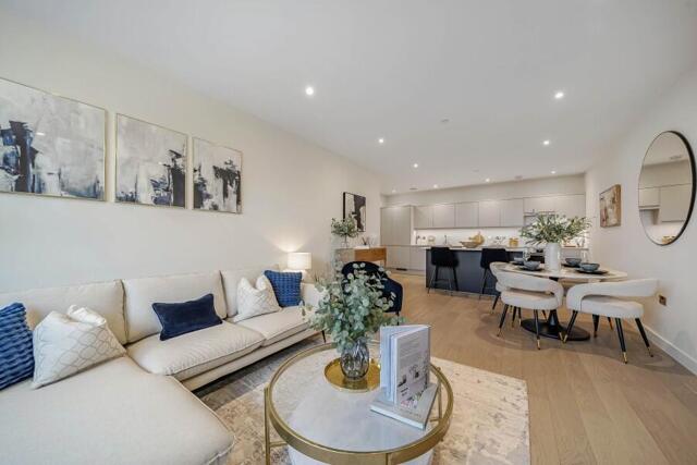 Chertsey, Surrey, Studio Flat For Chertsey, Surrey, Studio Flat For