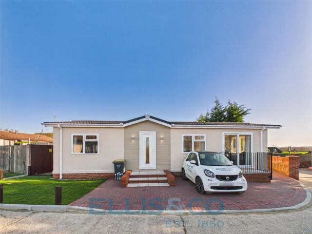 Golden Green, Bourne Park, Tonbridge, 2 Bedroom Detached Golden Green, Bourne Park, Tonbridge, 2 Bedroom Detached