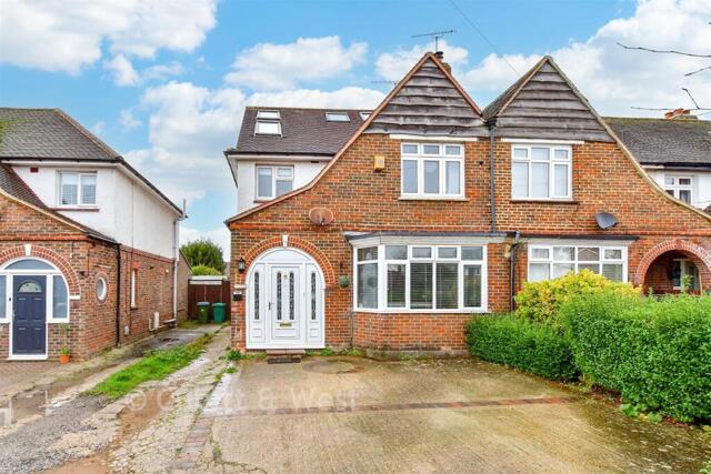 Henry Avenue, Rustington, 4 Bedroom Semi-detached