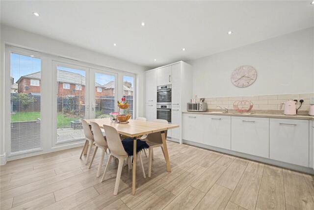 Goldcrest Way, Droitwich Spa, 4 Bedroom Detached