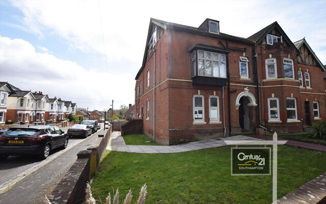 |ref: R|, Furzedown Road, Studio Flat For