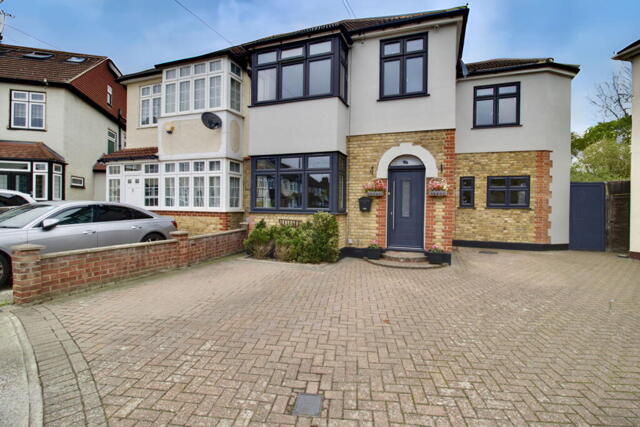 Sussex Avenue, Harold Wood, 5 Bedroom Semi-detached