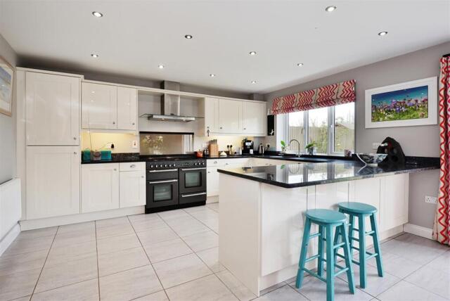 Parsonage Fields, Wellington, 4 Bedroom Detached