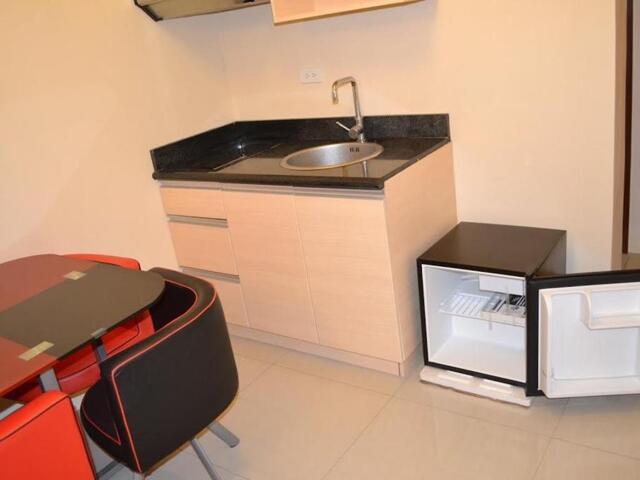 The Beacon Tower Chino Roces Avenue, Manila, Studio Seven Makati