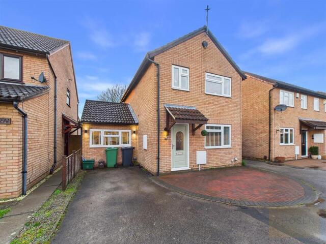 Doverdale Drive, Longlevens, 3 Bedroom Detached