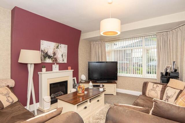 Chatsworth Drive,pudsey,3 Bedroom Semi-detached