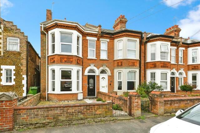 Victoria Avenue, Hunstanton, 3 Bedroom End Victoria Avenue, Hunstanton, 3 Bedroom End