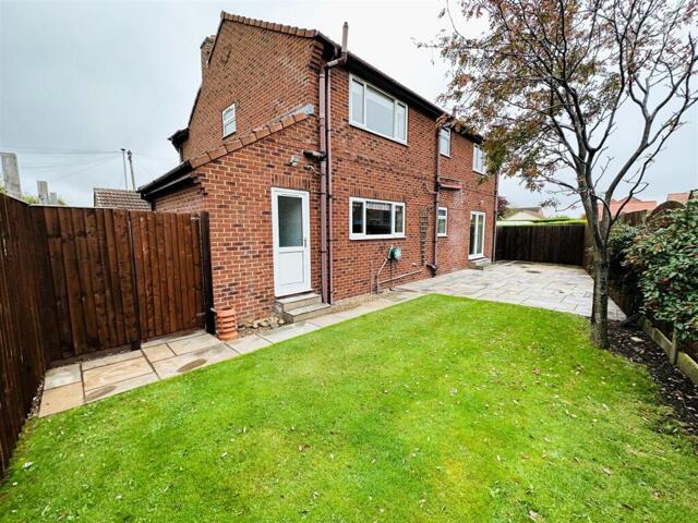 Woodview Close, Whitley, 5 Bedroom Detached