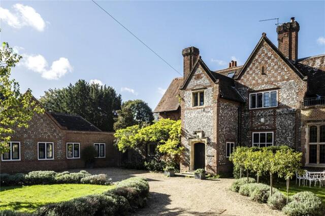 Henley Road, Marlow, 5 Bedroom Semi-detached