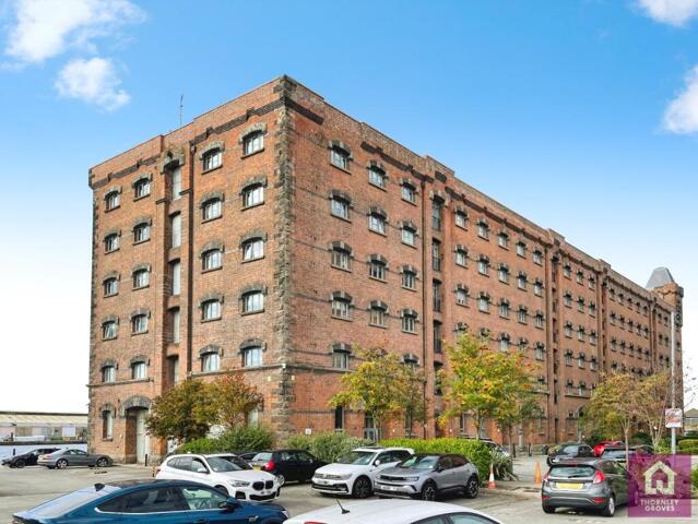 Dock Road, Birkenhead, 2 Bedroom Flat