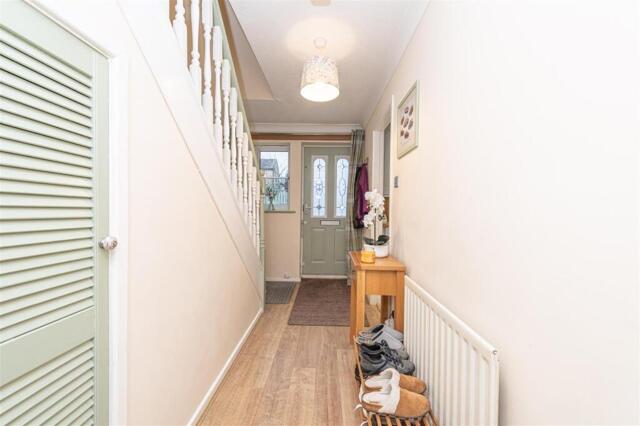 Pastures Way, Golcar, 2 Bedroom End