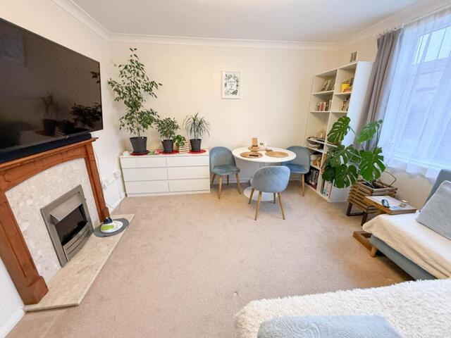 Ellesborough Close, South Oxhey, 1 Bedroom Flat