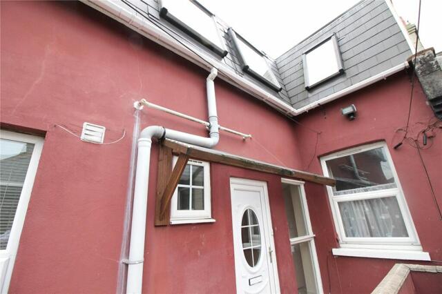 Charminster Road, Bournemouth, 4 Bedroom Apartment