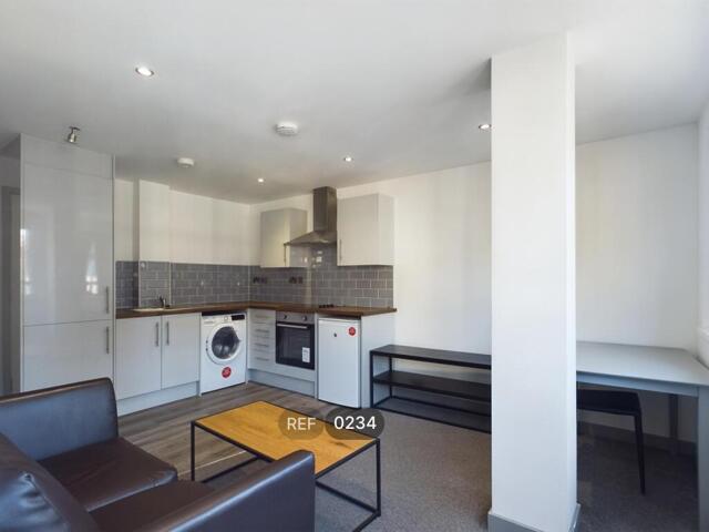 Tivoli House, South Street, 1 Bedroom Apartment