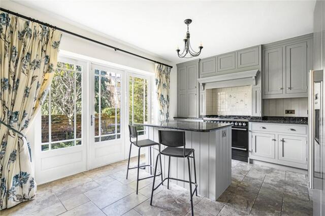 Beaumont Buildings, Central Oxford, 3 Bedroom Terraced