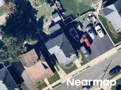 Roosevelt St, South River, Preforeclosure Single-family Home
