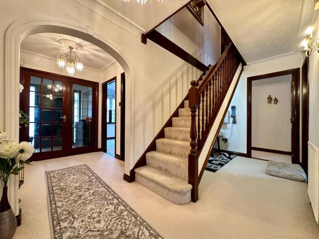 Noak Hill Road, Billericay, 5 Bedroom Detached