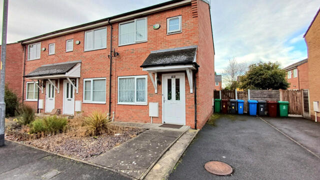 Higher Meadows, Manchester, 2 Bedroom End