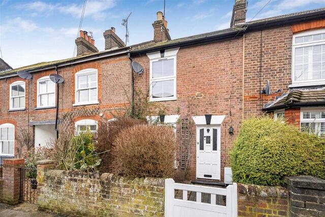 Summer Street, Slip End, 2 Bedroom Terraced